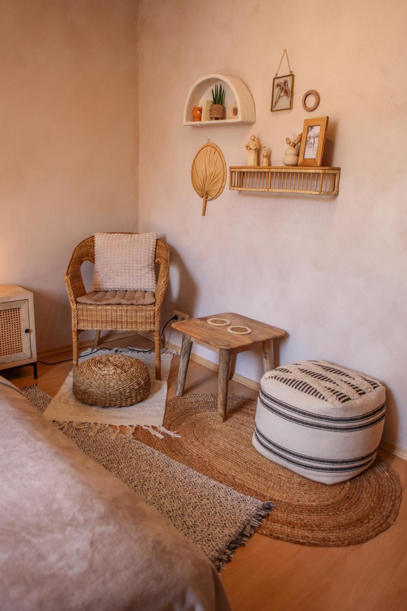 Cozy Apartment In The Heart Of The Historic City บราติสลาวา ภายนอก รูปภาพ